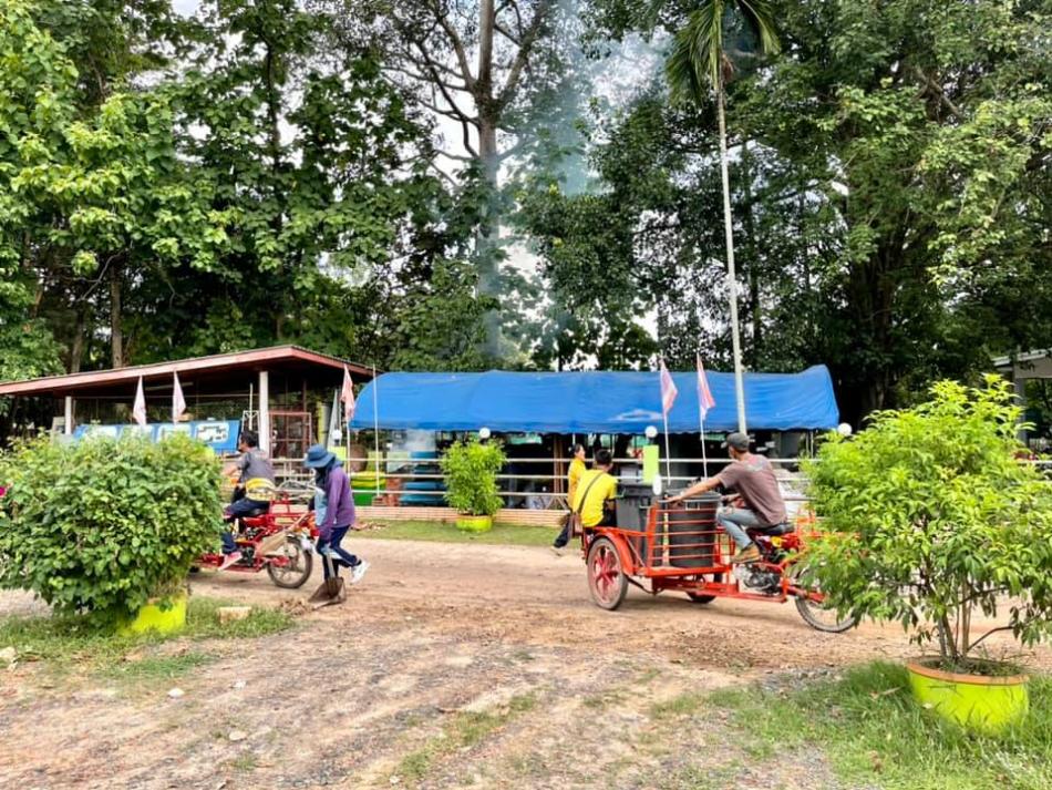 เทศบาลตำบลสำโรง ได้ดำเนินการทำความสะอาด (Big cleaning day) ภายในสำนักงานเทศบาลและบริเวณรอบสำนักงานเทศบาล ในทุกวันพุธของสัปดาห์ (25 ภาพ)
