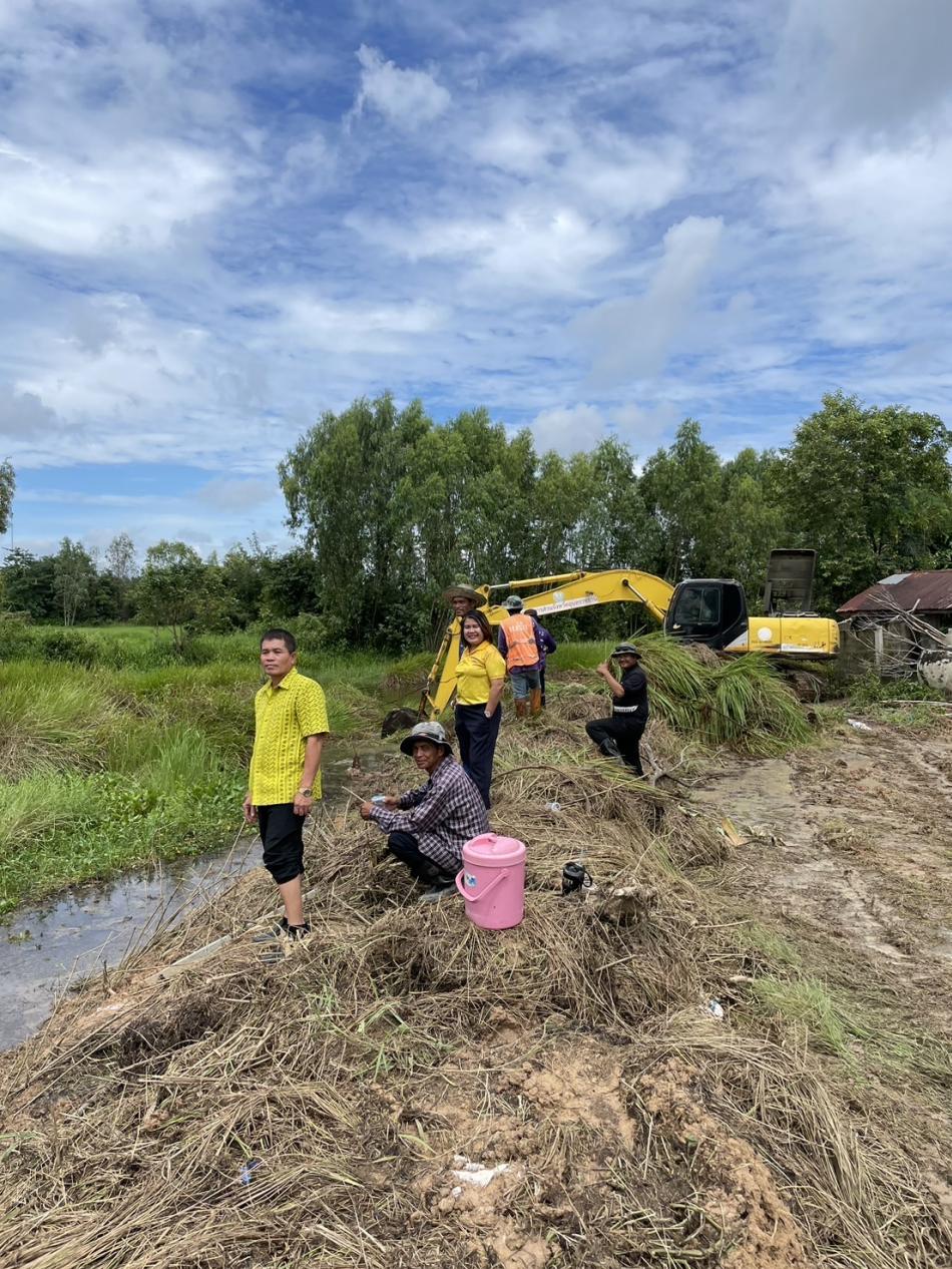 ลงพื้นที่ออกติดตามโครงการ คลองสวย น้ำใส  ณ  บ้านผับแล้ง  นาเจริญ  ตำบลสำโรง  อำเภอสำโรง  จังหวัดอุบลราชธานี 